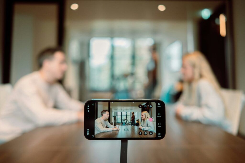 ¿Qué es Social Media y por qué es esencial para tu negocio? 3 camaras smartphones